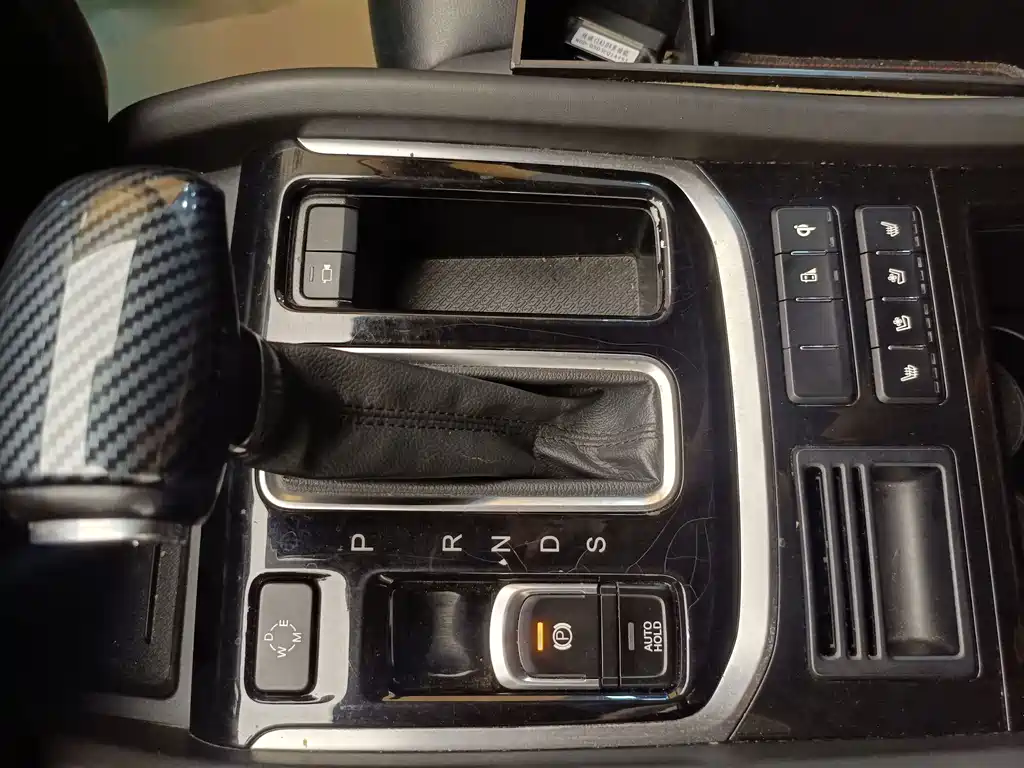 GAC Trumpchi GS8 2019 — фото 17