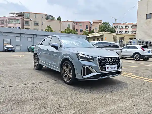 Audi Q2L 2022