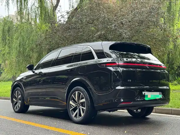 Li Auto L7 2024