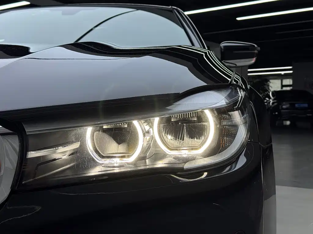BMW 7 Series 2018 — фото 18