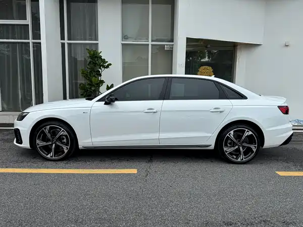 Audi A4L 2024