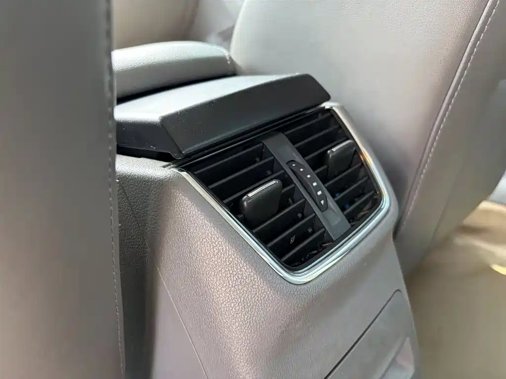 Skoda Octavia 2014 — фото 18