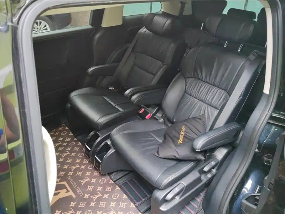 Honda Odyssey 2023 — фото 11