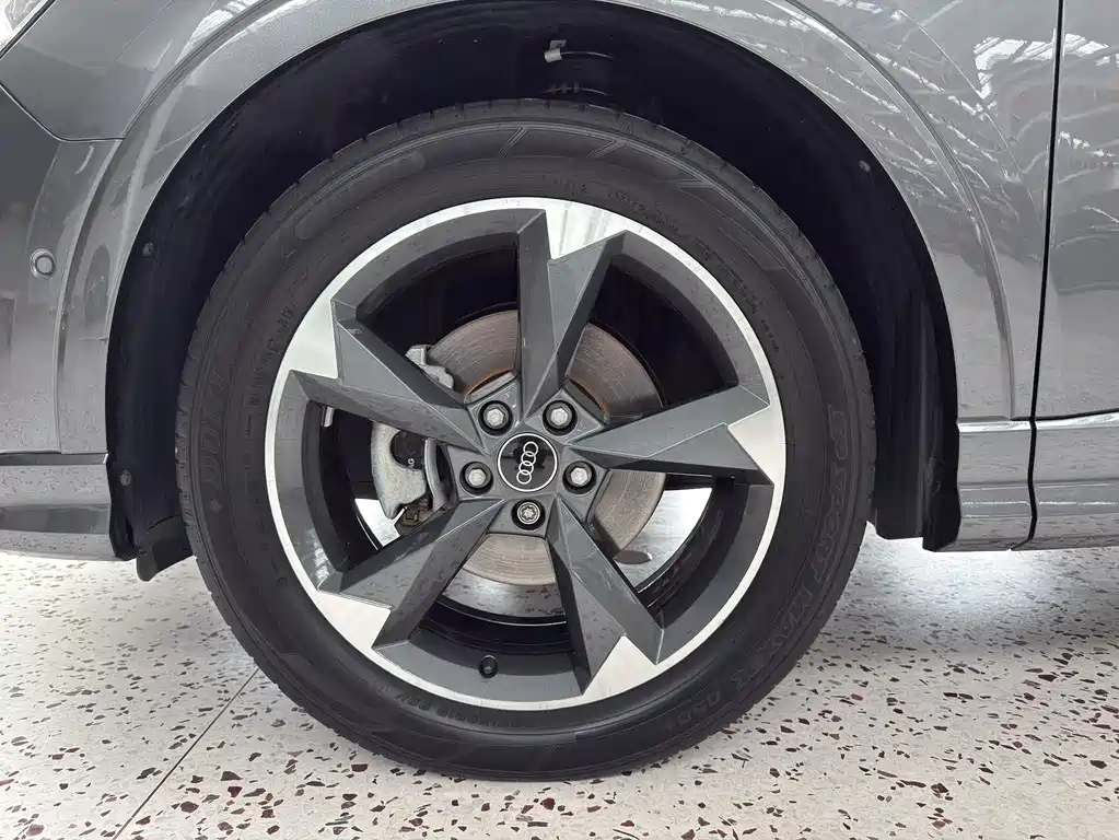 Audi Q3 2022 — фото 18