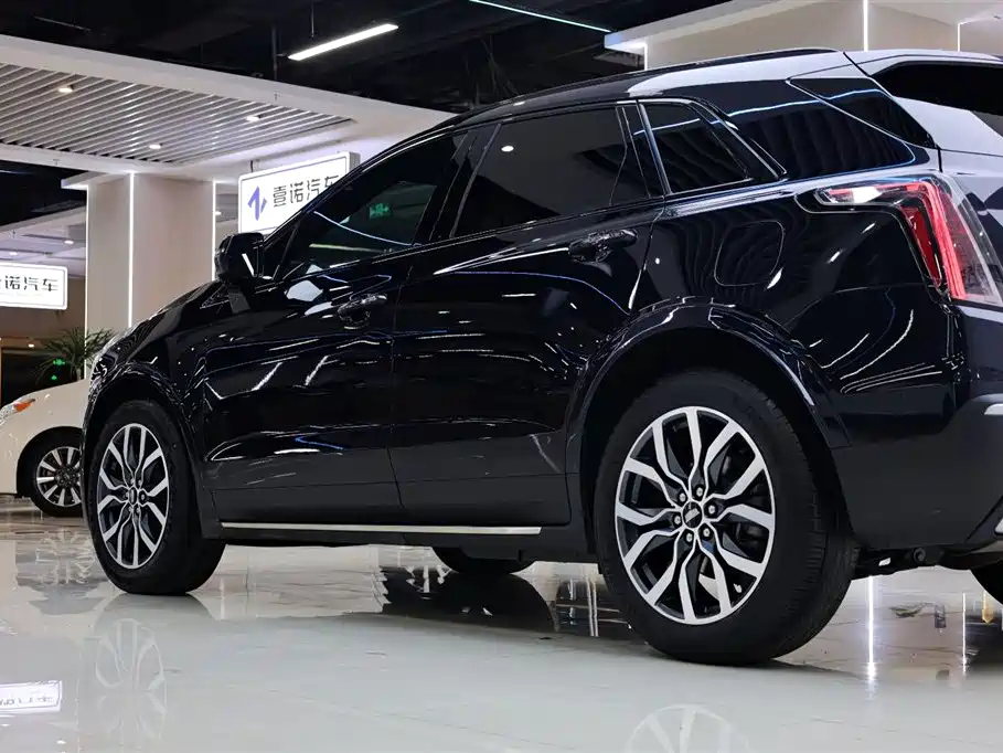 Cadillac XT5 2021 — фото 11