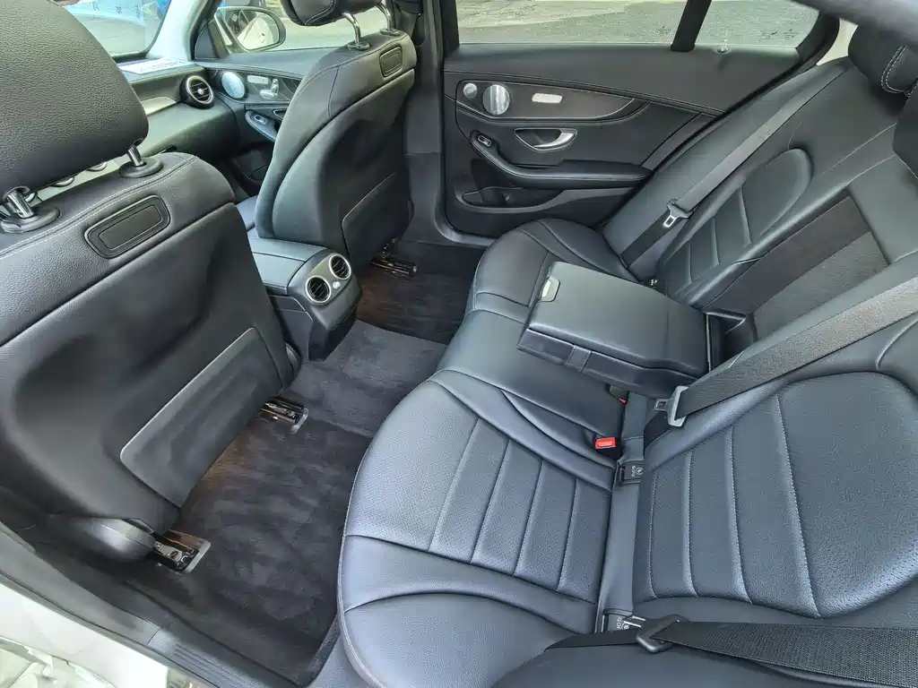 Mercedes-Benz C-Class 2018
