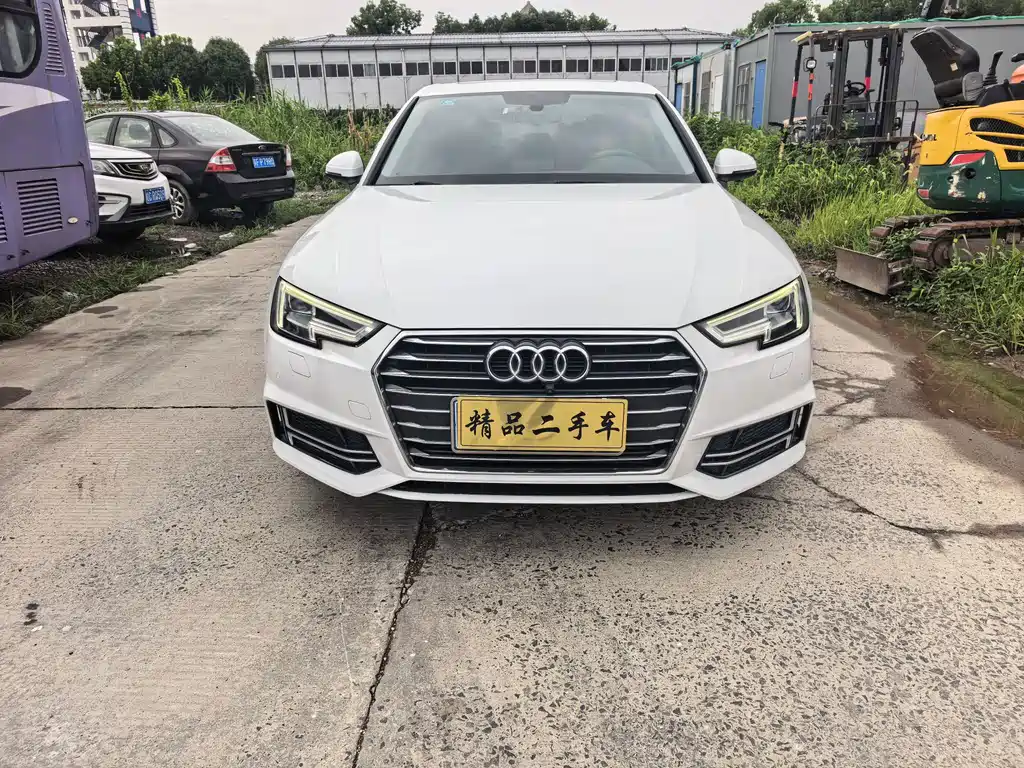 Audi A4L 2019