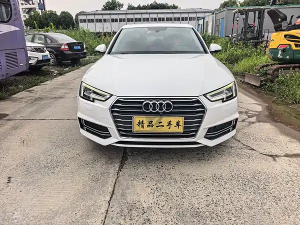 Audi A4L 2019