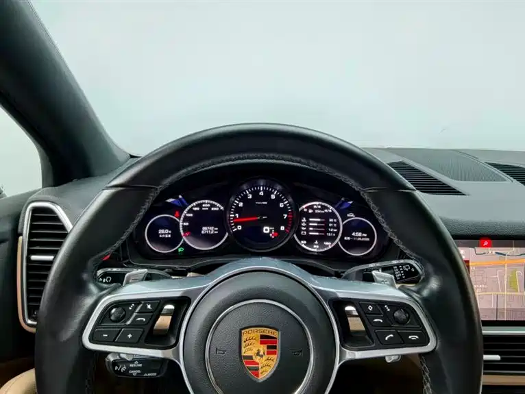Porsche Cayenne 2021 — фото 10