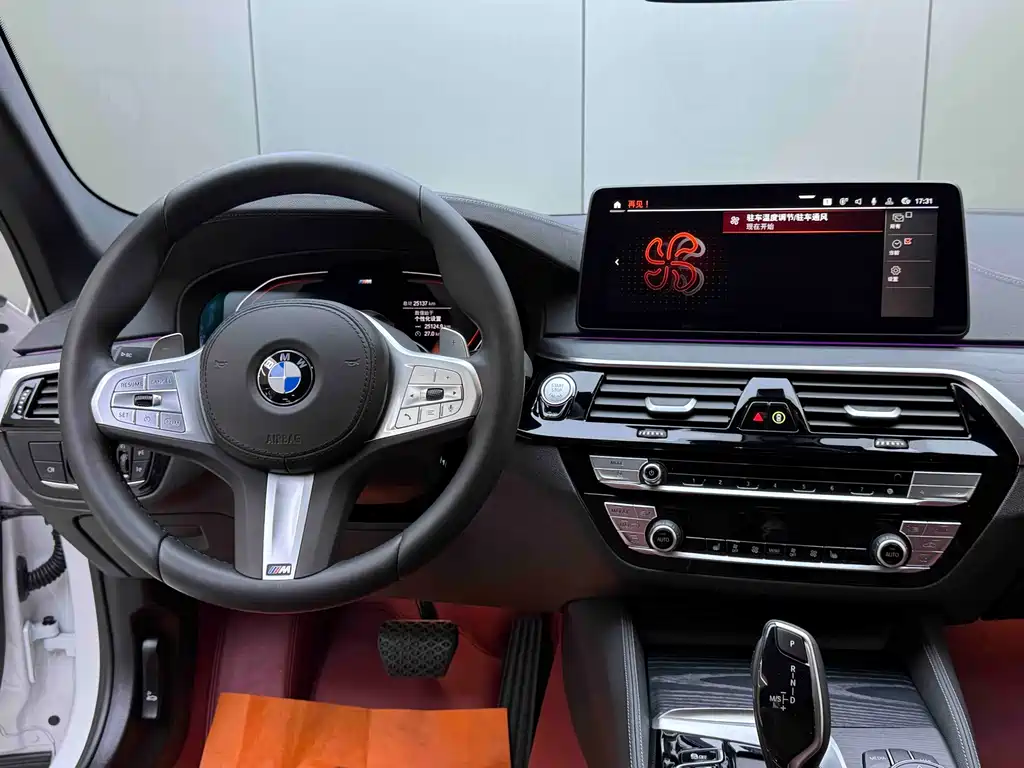 BMW 5 Series 2023 — фото 15