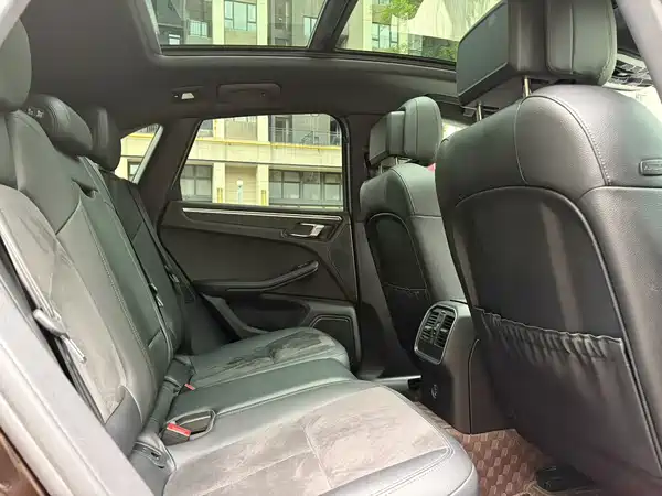 Porsche Macan 2018
