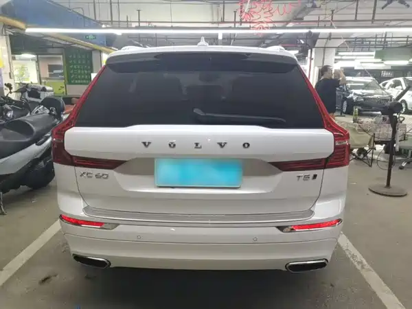 Volvo XC60 2021