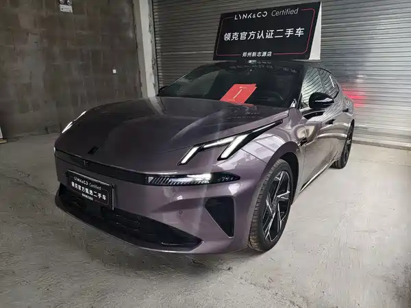 Lynk & Co 07 EM-P 2025