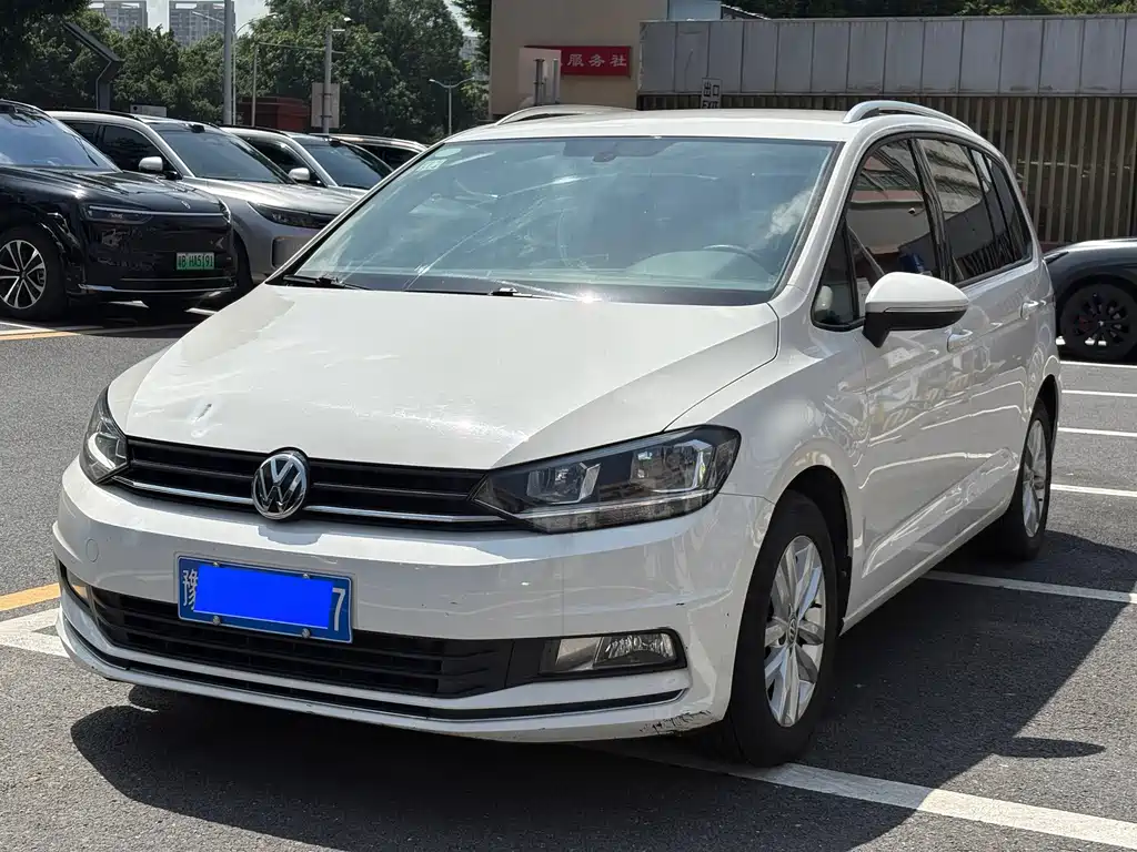 Volkswagen Touran 2016