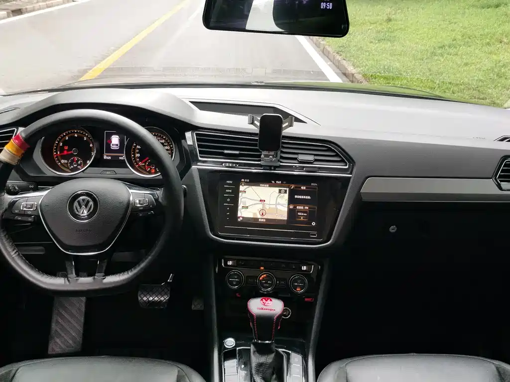 Volkswagen Tiguan L 2019 — фото 17