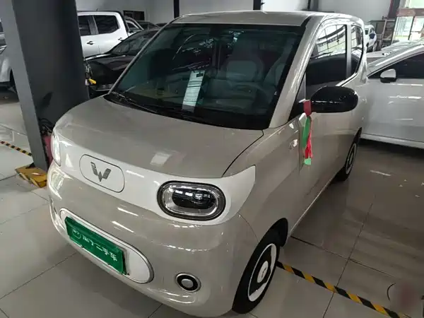 Wuling Hongguang MINIEV 2025