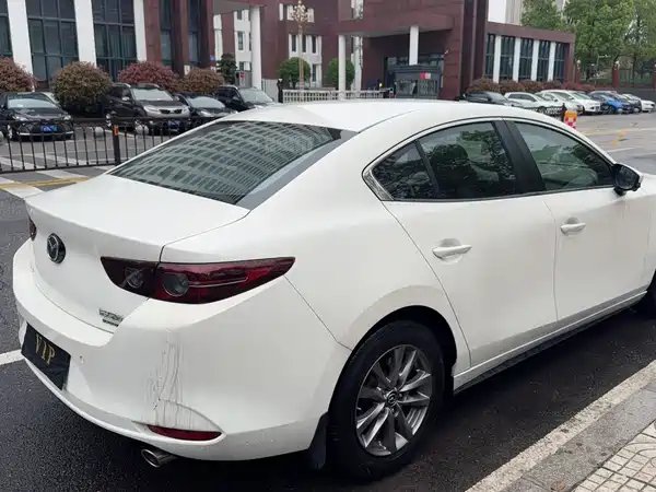 Mazda 3 Axela 2020
