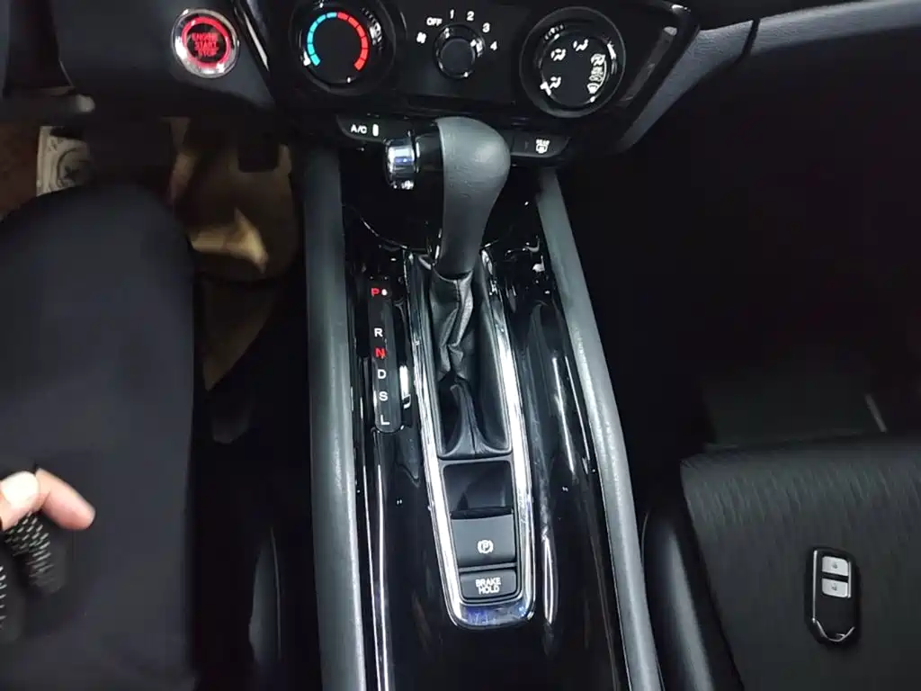 Honda Vezel 2020 — фото 14