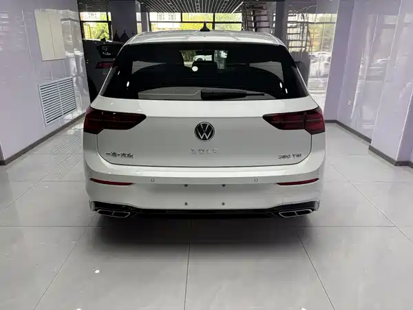 Volkswagen Golf 2022