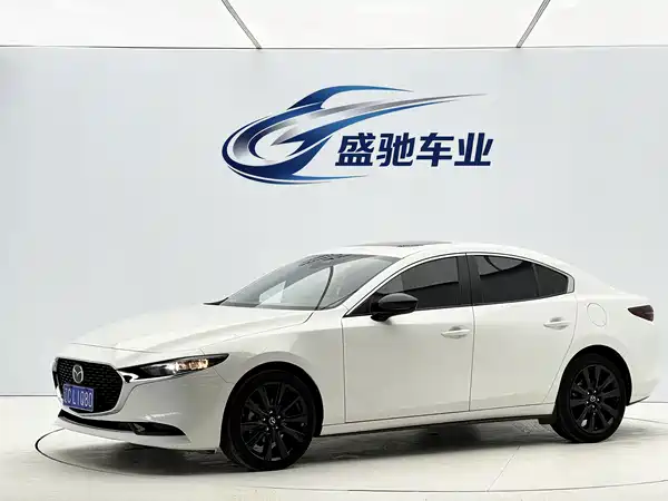 Mazda 3 Axela 2022