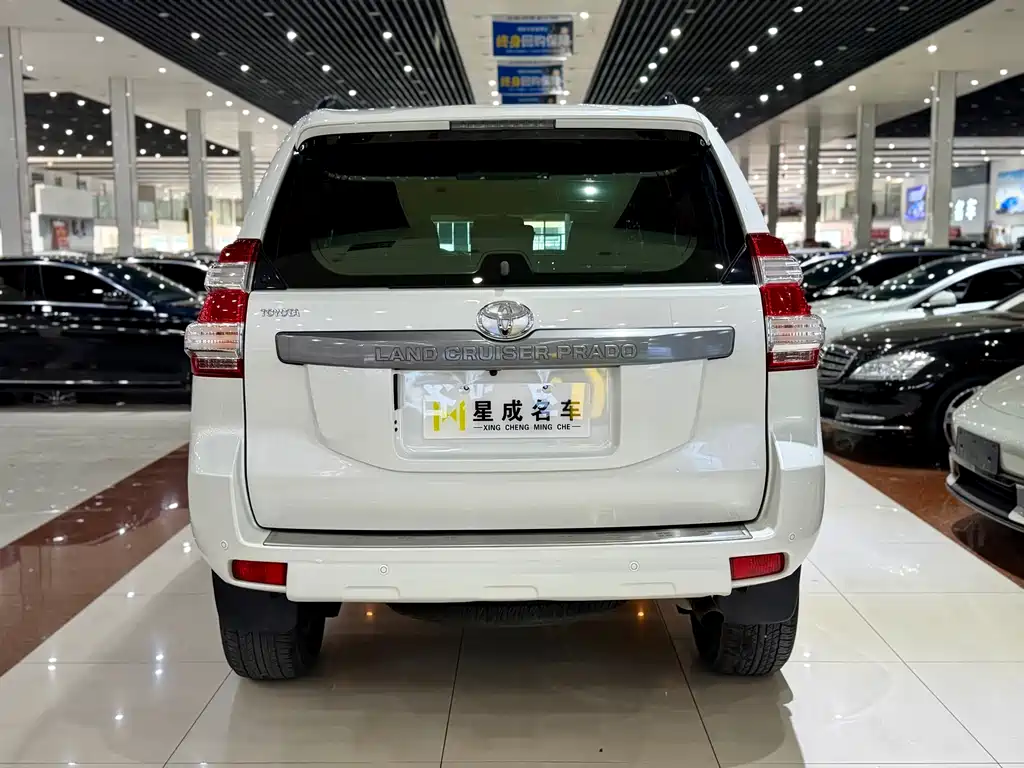 Toyota Prado 2016 — фото 19