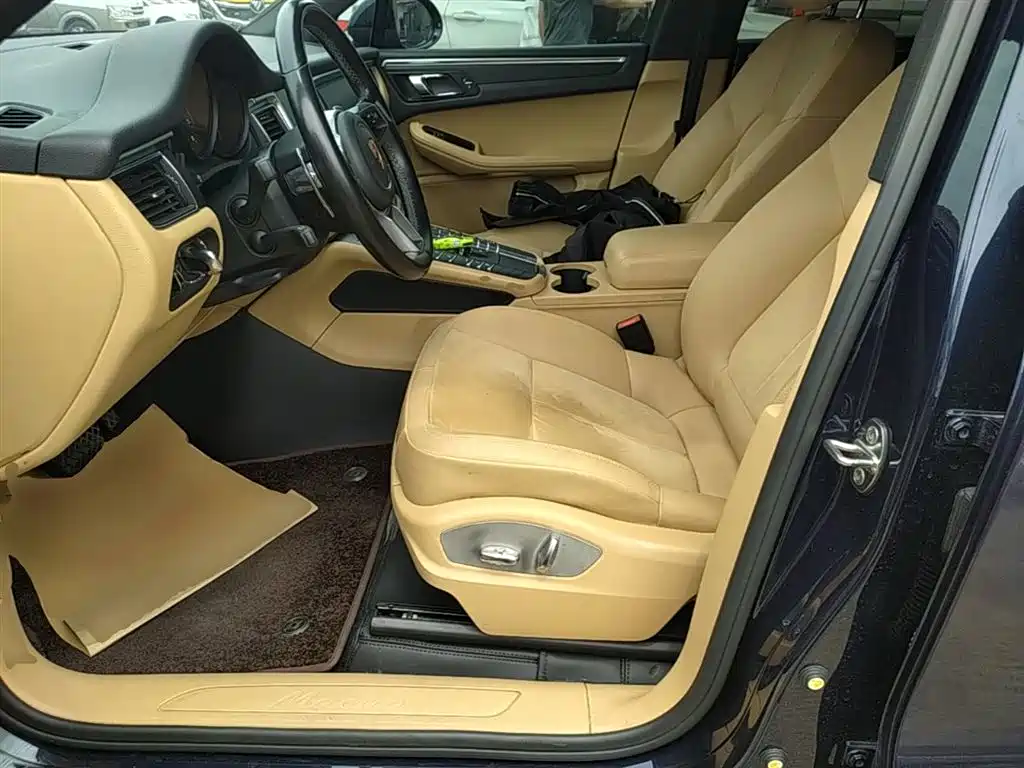Porsche Macan 2018 — фото 15