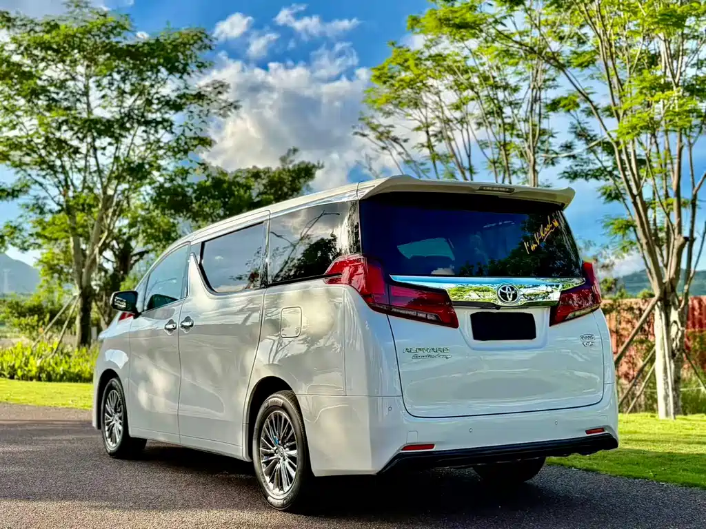 Toyota Alphard 2017