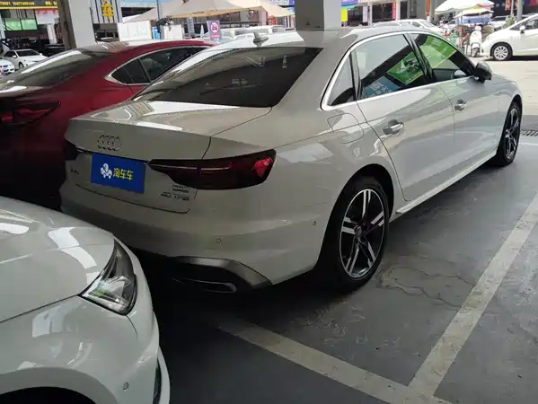 Audi A4L 2021
