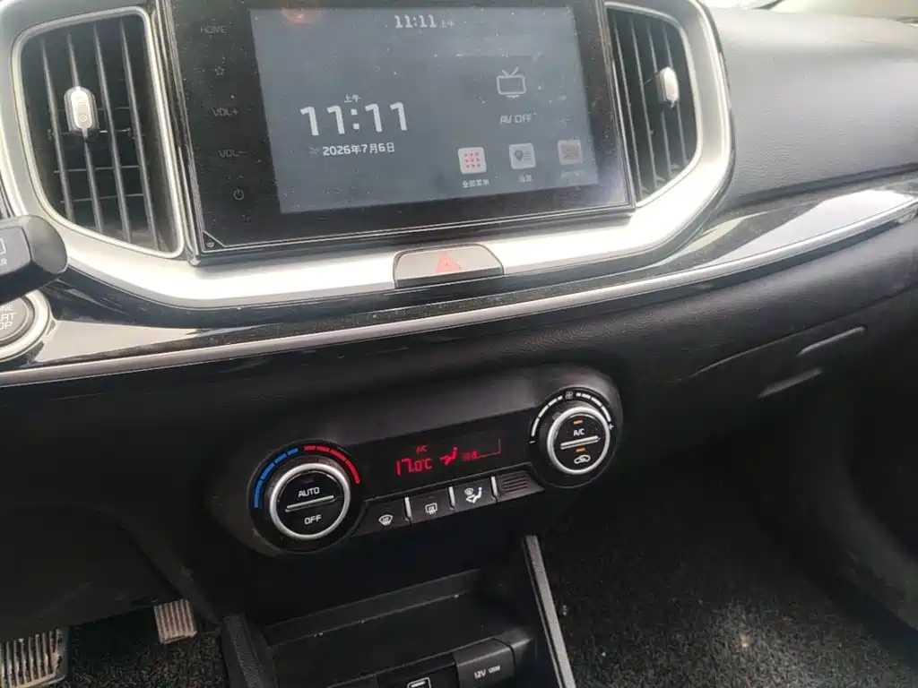 Kia KX1 2019 — фото 13
