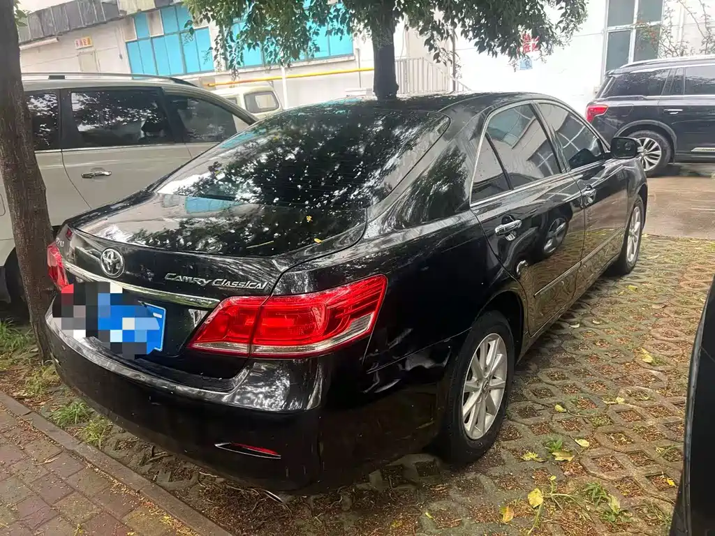 Toyota Camry 2015 — фото 13