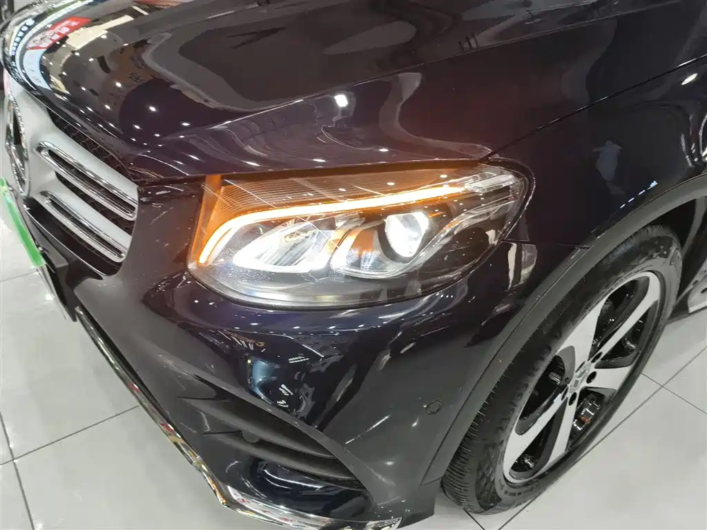 Mercedes-Benz GLC 2017 — фото 18