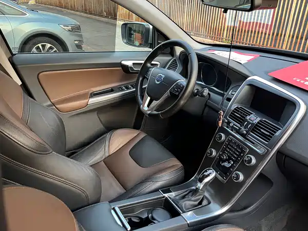 Volvo XC60 2016