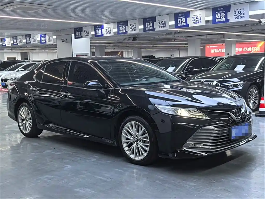 Toyota Camry 2020 — фото 3
