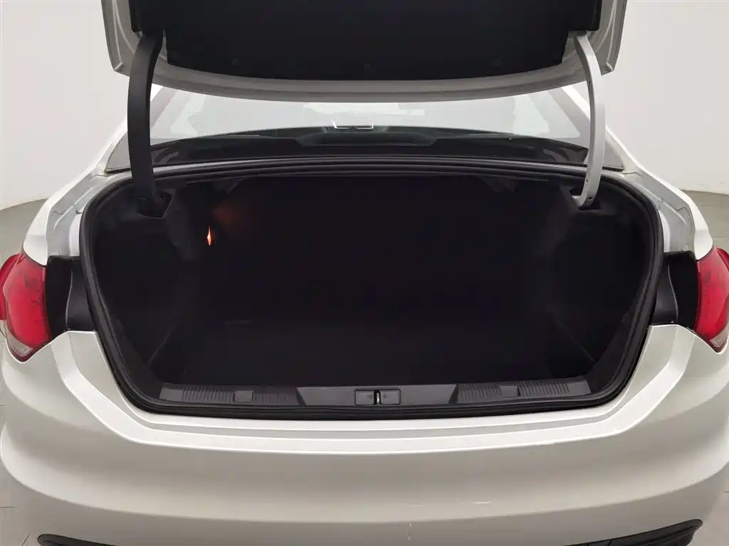 Citroen C4L 2016 — фото 16