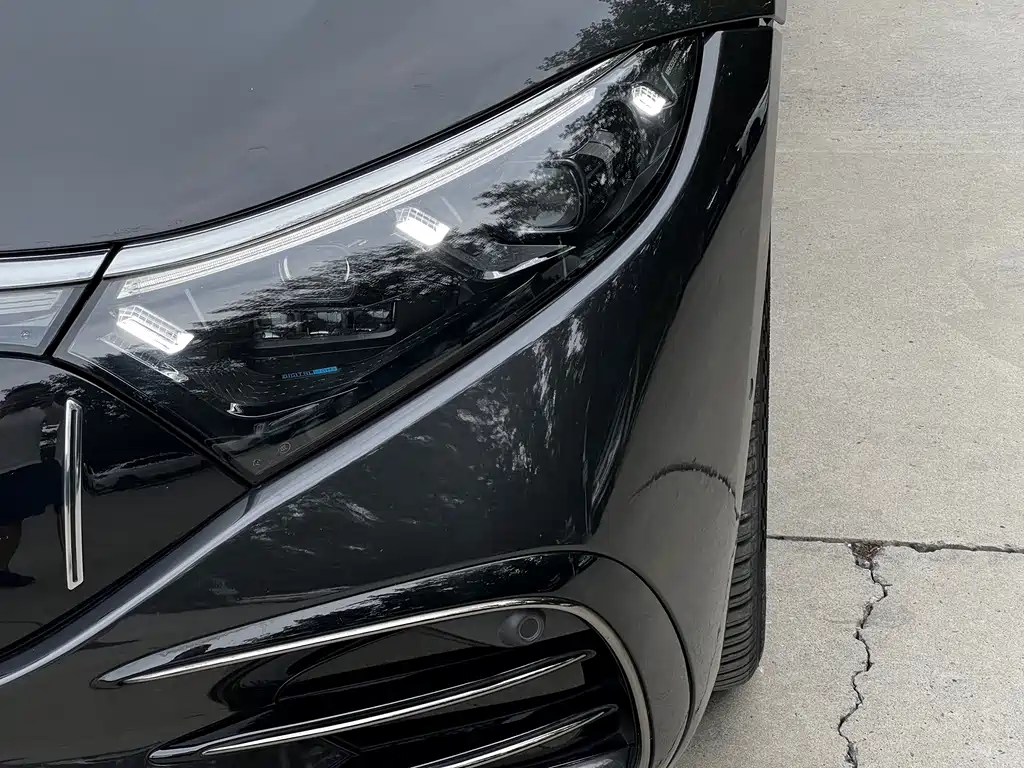 Mercedes-Benz EQS AMG 2023 — фото 9