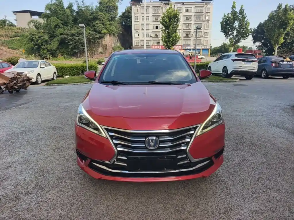 Changan Eado DT 2018 — фото 3