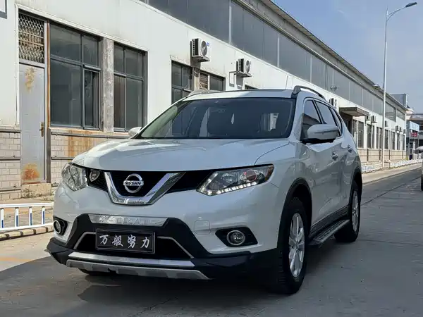 Nissan X-Trail 2015