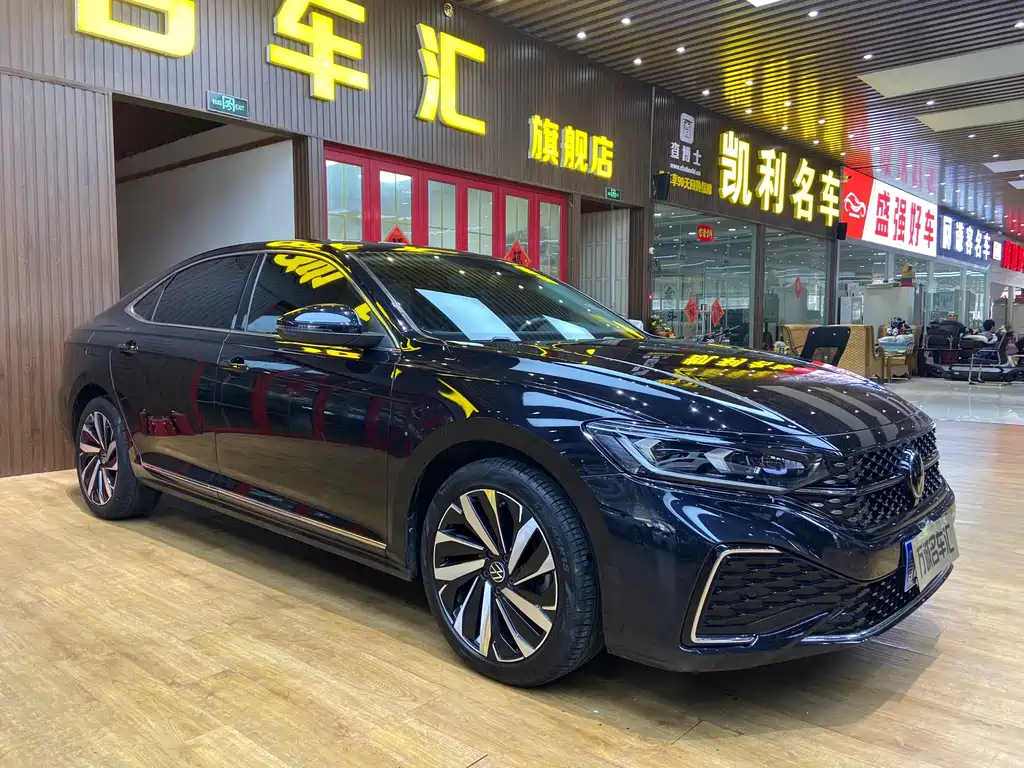 Volkswagen Passat 2023