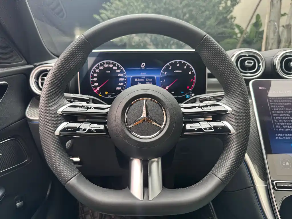 Mercedes-Benz C-Class 2023 — фото 18