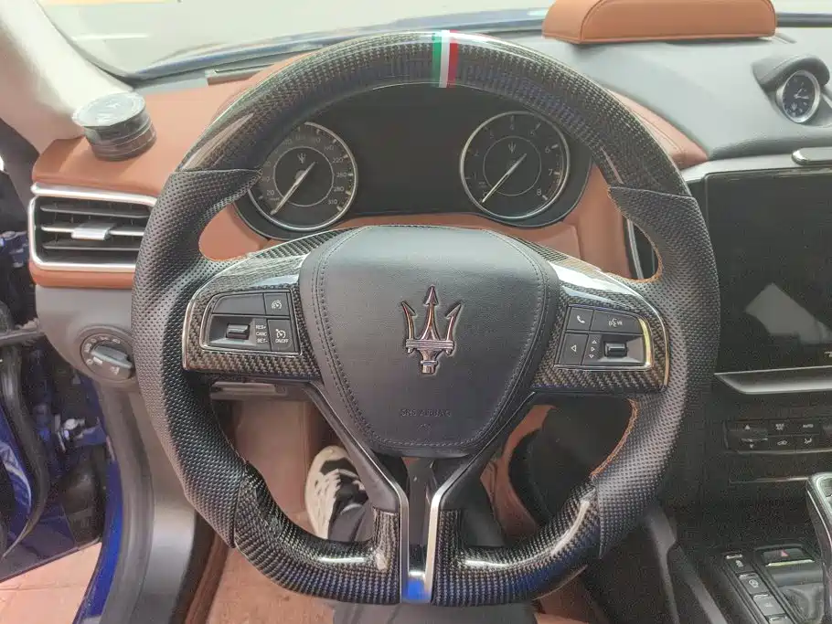 Maserati Ghibli 2021 — фото 15