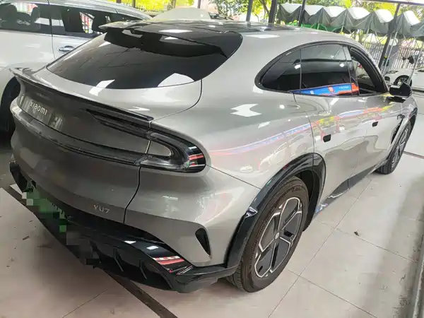 Xiaomi YU7 2025