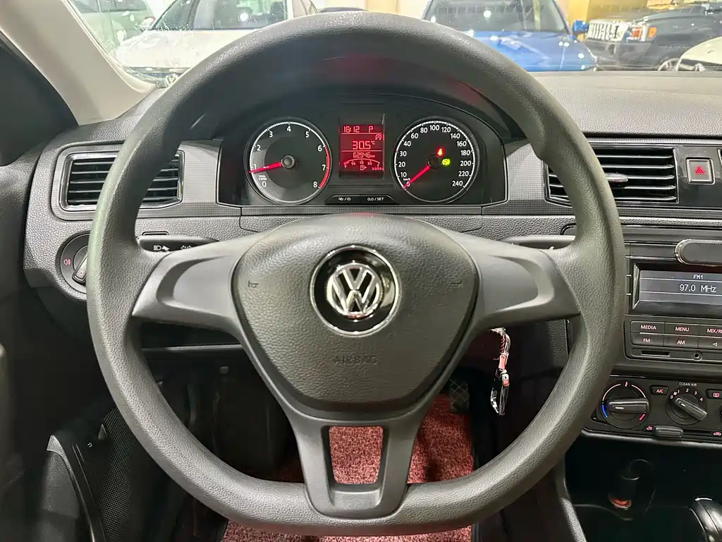 Volkswagen Santana 2018 — фото 13