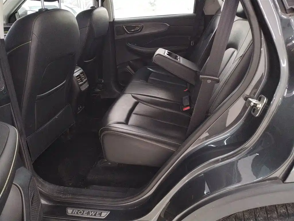 Roewe RX5 New Energy 2022 — фото 17