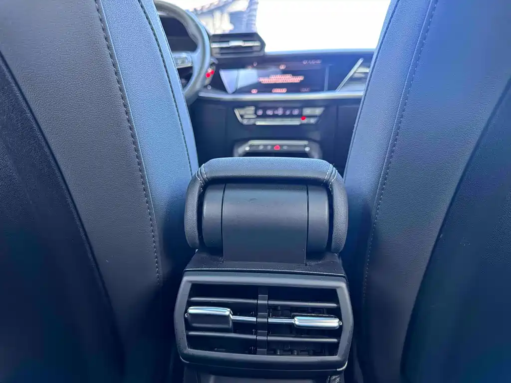 Audi A3 2022 — фото 18