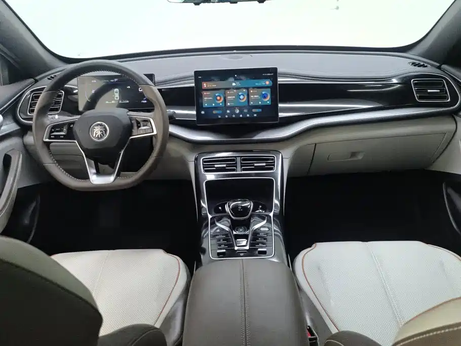 BYD Qin PLUS 2023 — фото 12