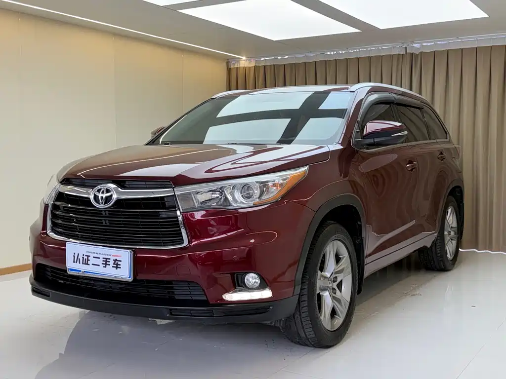 Toyota Highlander 2017 — фото 1