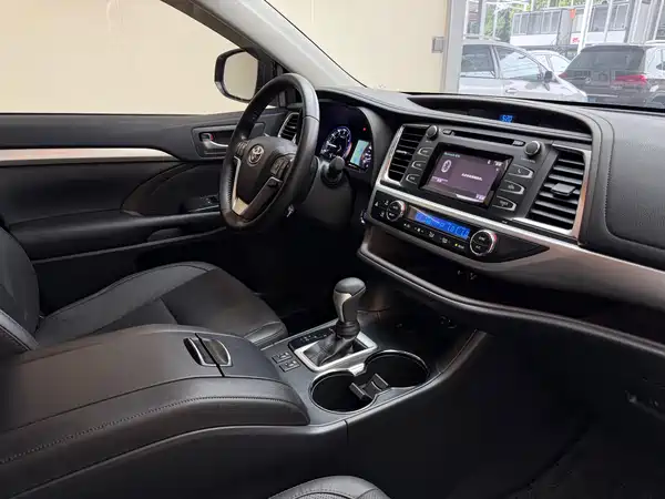 Toyota Highlander 2017