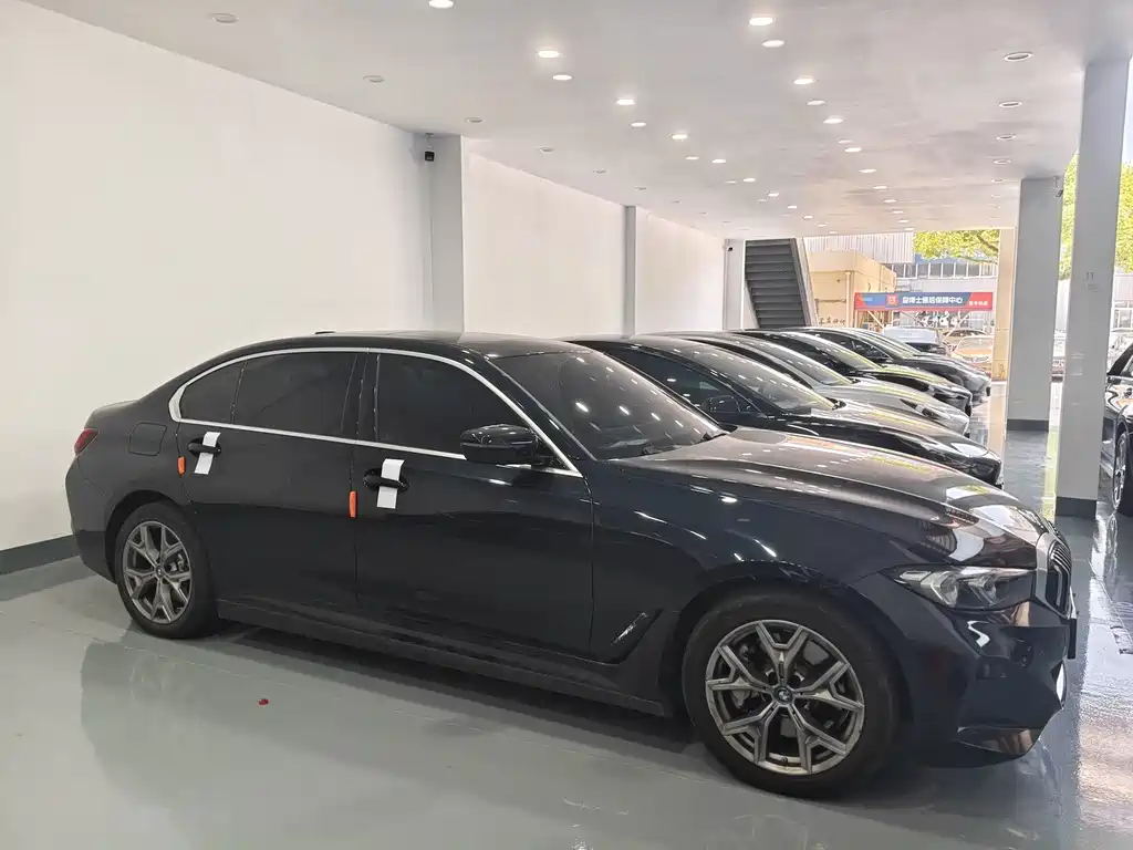 BMW i3 2024