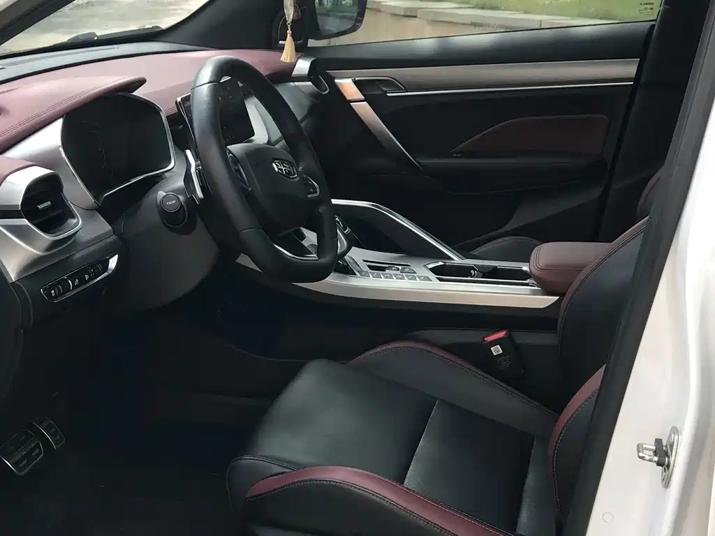 Geely Binyue 2019