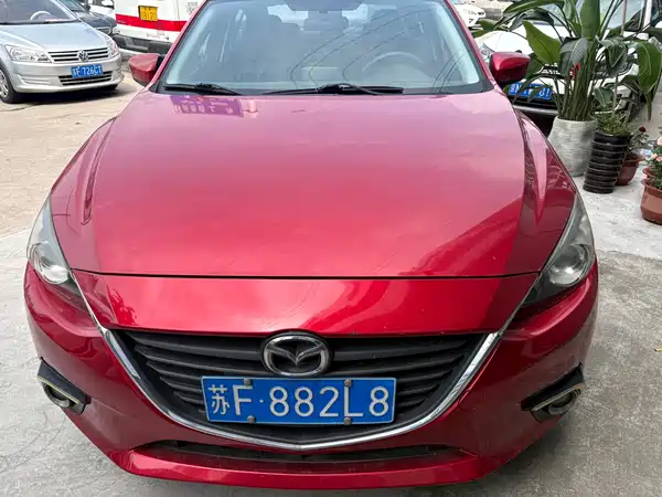 Mazda 3 Axela 2016